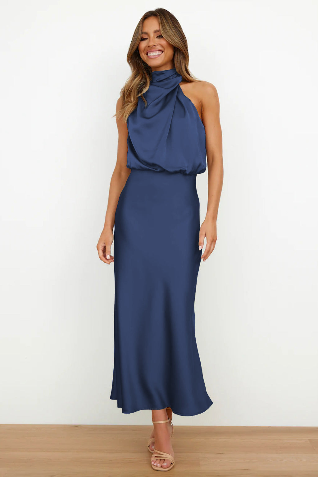 Alma | Robe à encolure américaine