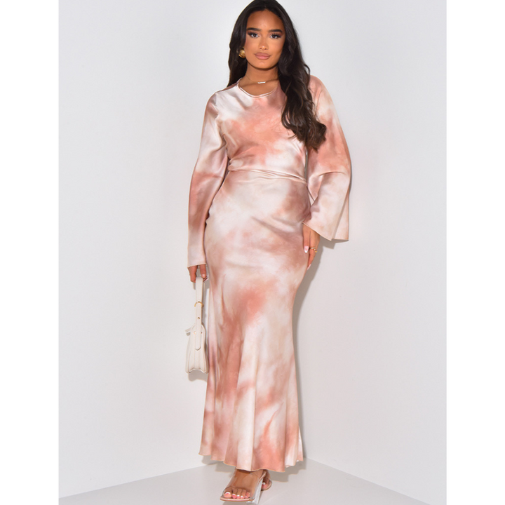 ARIANA™ – Robe longue ajustée en satin élégant avec liens à nouer au dos