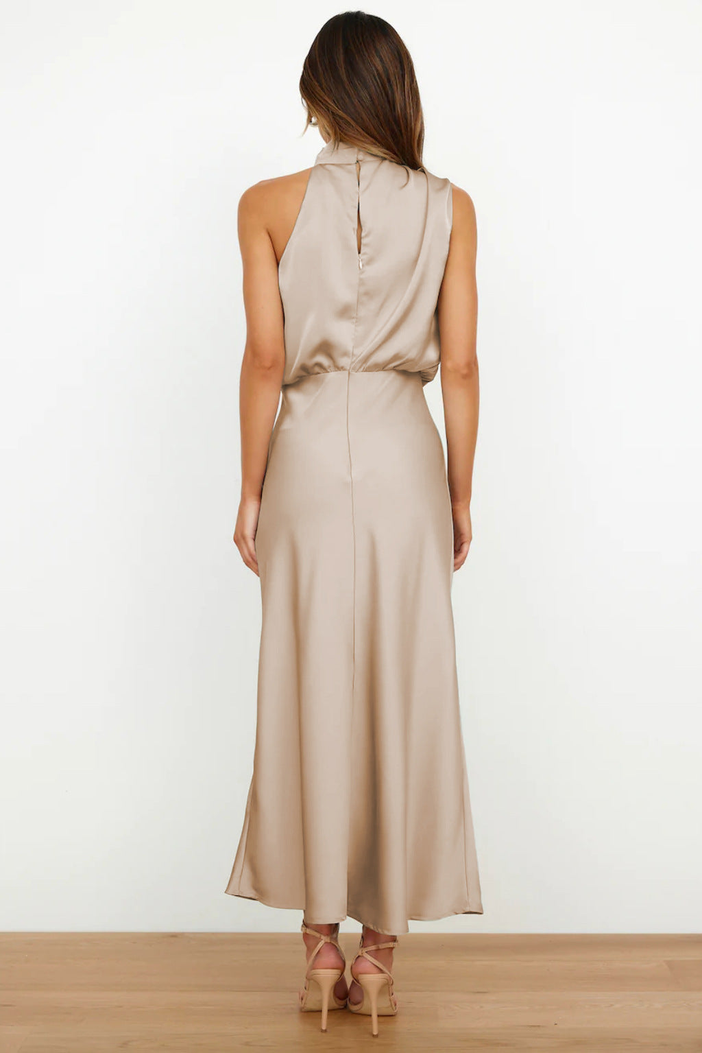 Alma | Robe à encolure américaine