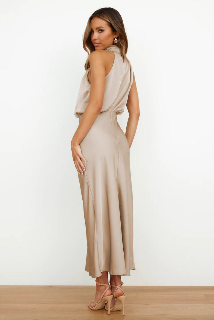Alma | Robe à encolure américaine