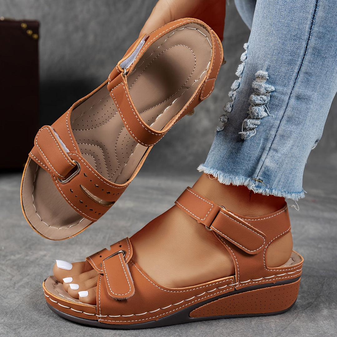 Sandales confortables pour femme avec brides réglables