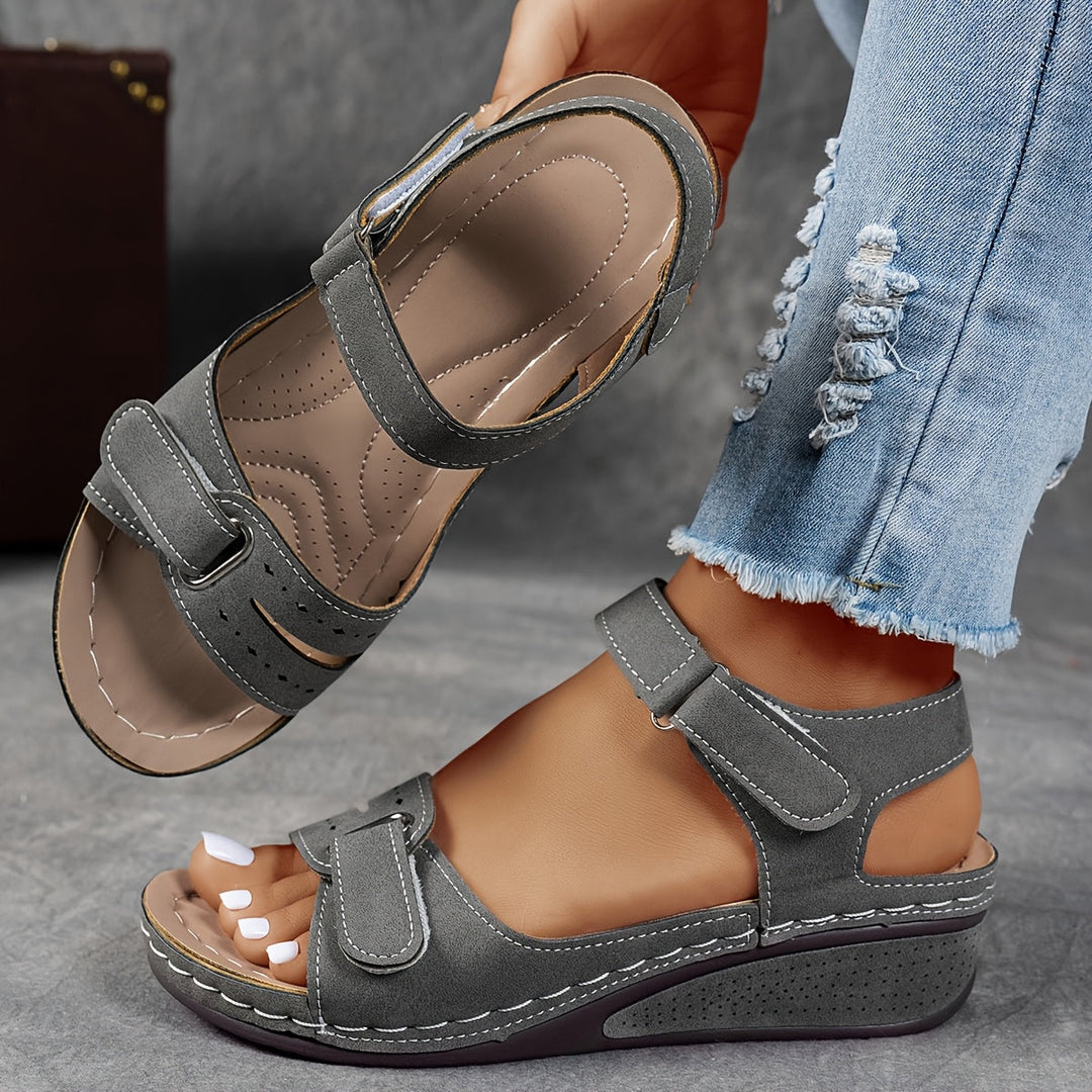Sandales confortables pour femme avec brides réglables