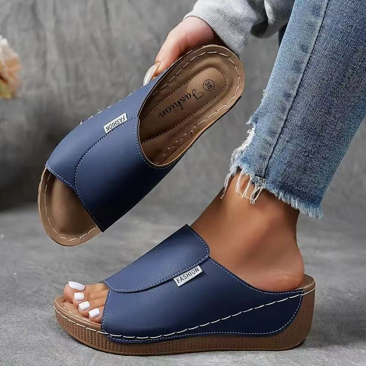Sandales compensées à enfiler à bout ouvert pour femme